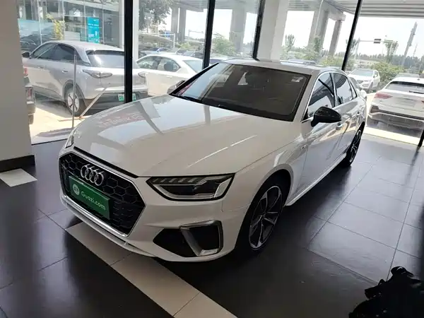 Audi A4L 2020