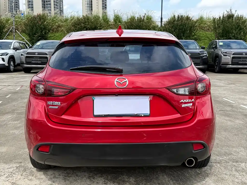 Mazda 3 Axela 2016 — фото 13