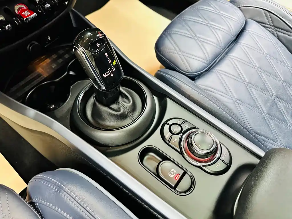 MINI Clubman 2021 — фото 41