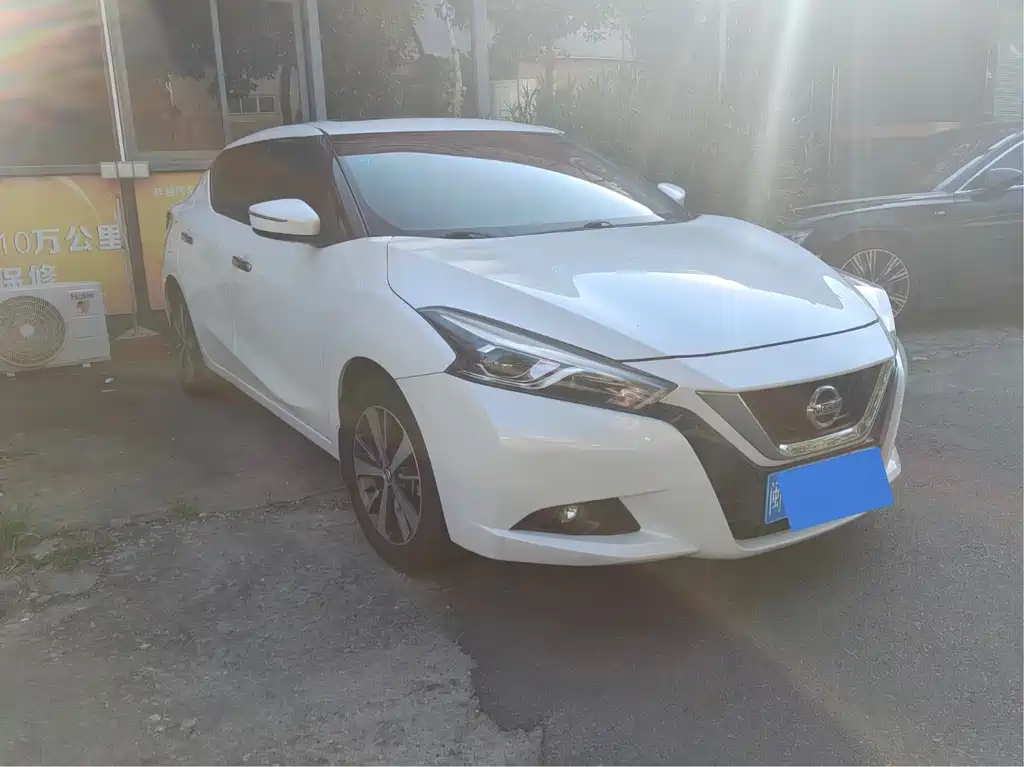 Nissan Bluebird 2018
