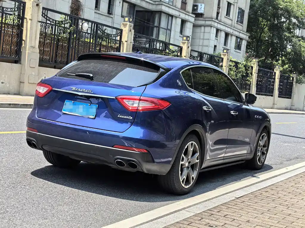 Maserati Levante 2018 — фото 6