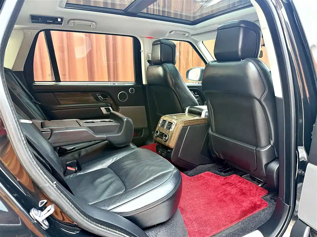 Land Rover Range Rover 2018 — фото 8