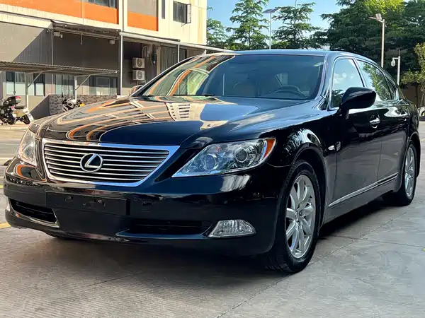 Lexus LS 2008
