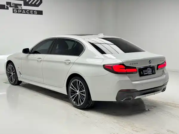 BMW 5 Series 2022