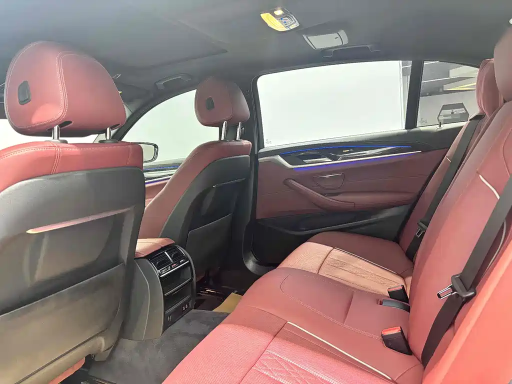 BMW 5 Series 2023