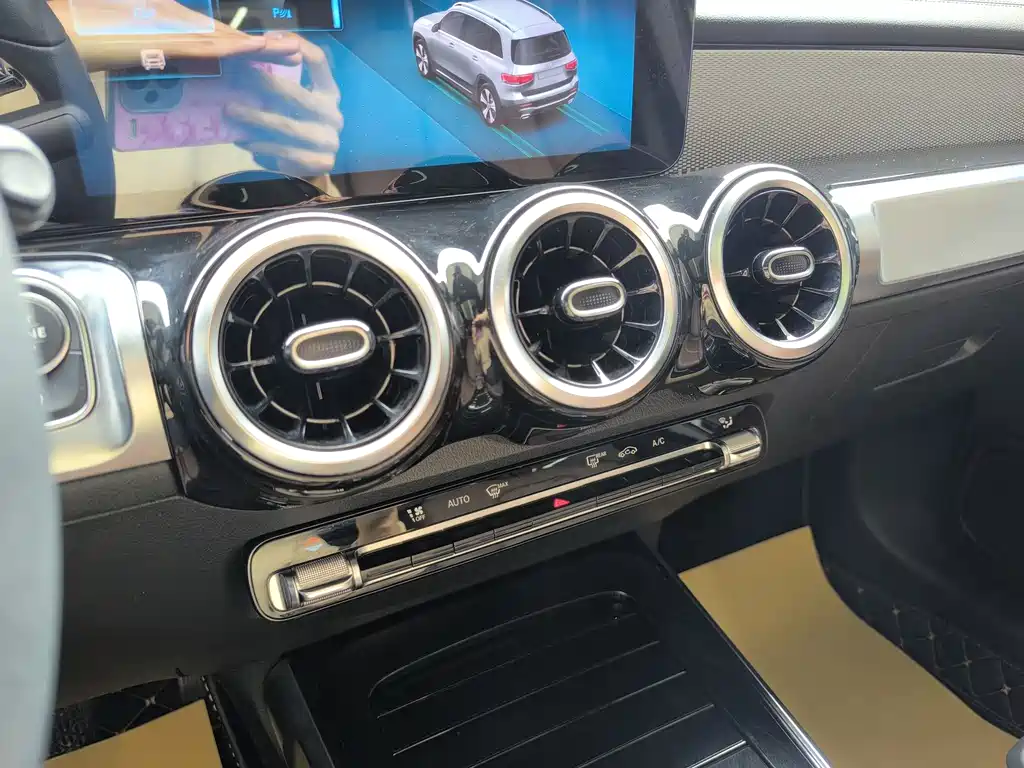 Mercedes-Benz GLB 2021 — фото 15