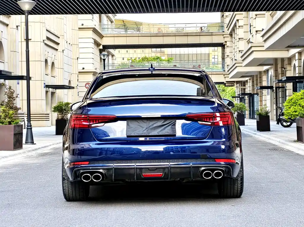 Audi S4 2019 — фото 8