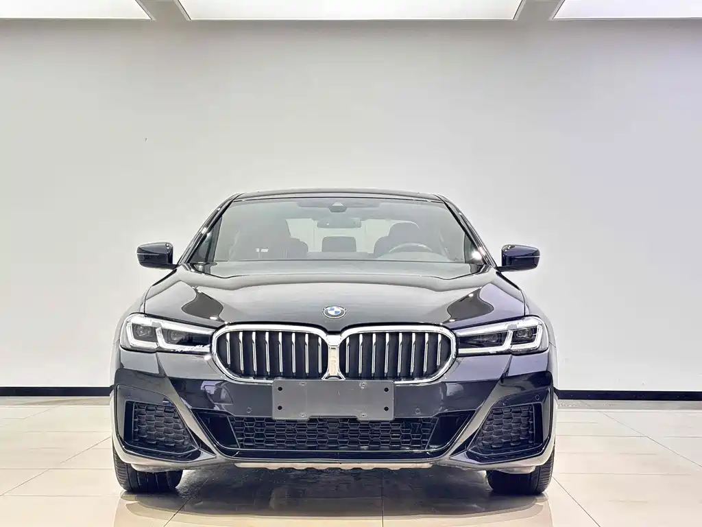 BMW 5 Series 2023