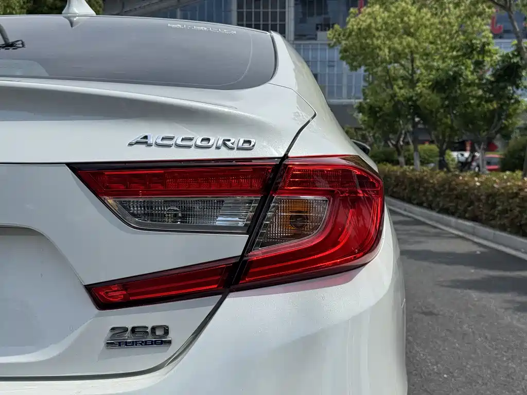 Honda Accord 2020 — фото 20
