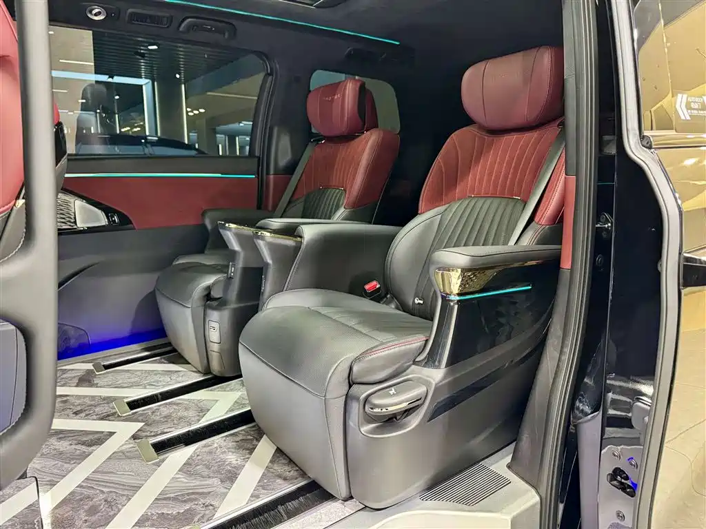 GAC Motor Trumpchi M8 2025 — фото 19