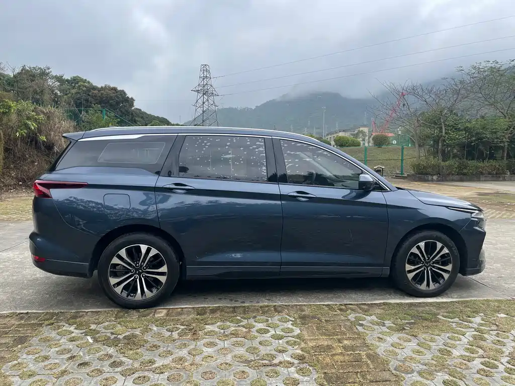 Wuling Victory 2021 — фото 13