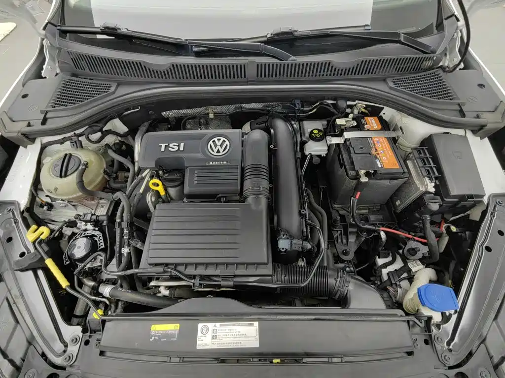 Volkswagen Sagitar 2019