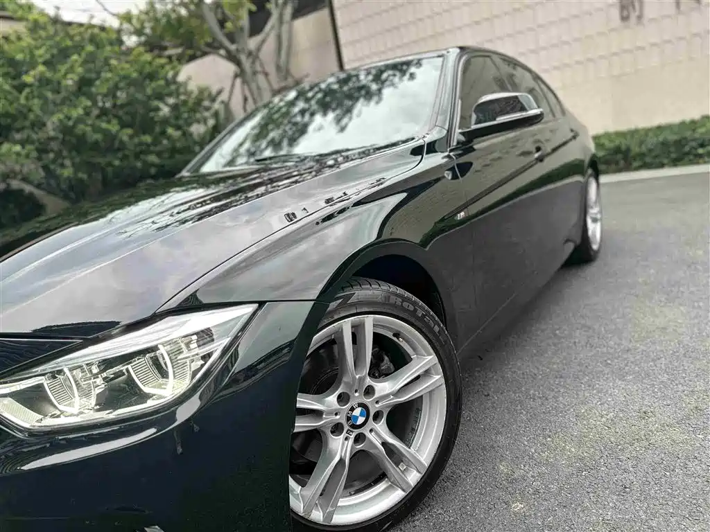 BMW 3 Series 2017 — фото 13