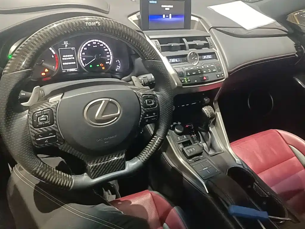 Lexus NX 2015 — фото 10