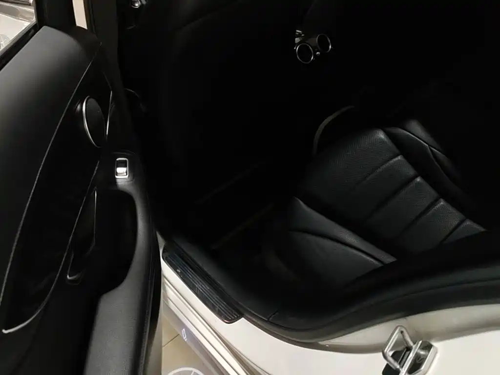 Mercedes-Benz C-Class 2016 — фото 17