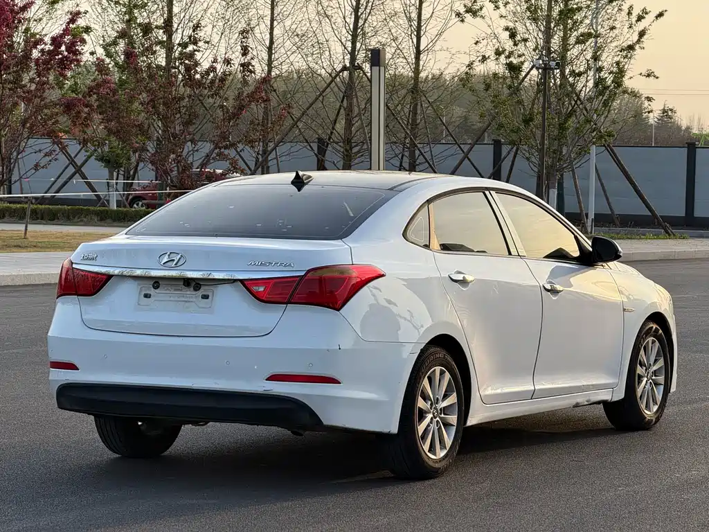 Hyundai Mistra 2016 — фото 4