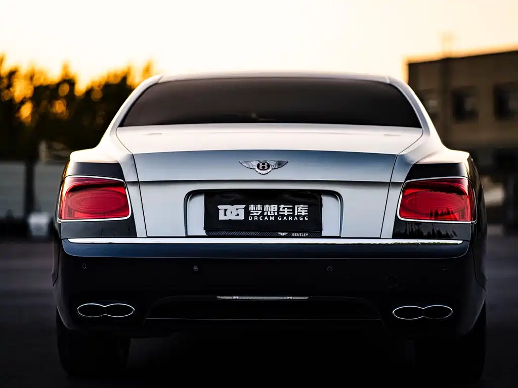 Bentley Flying Spur 2014 — фото 11