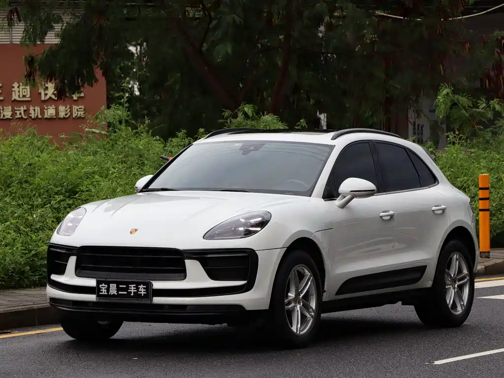 Porsche Macan 2023 — фото 1