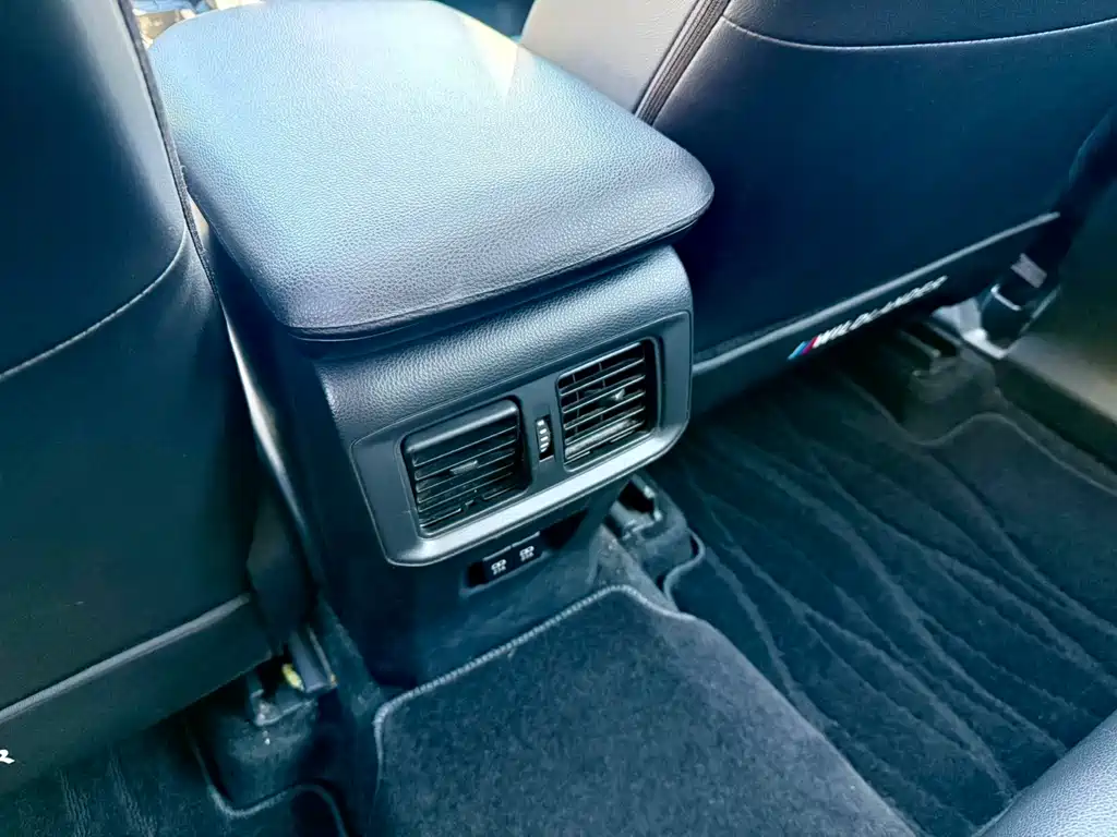 Toyota Wildlander 2021 — фото 19