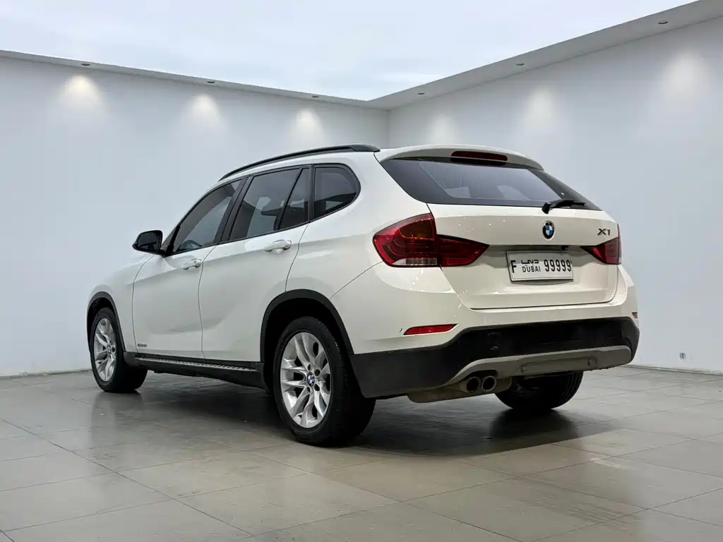 BMW X1 2015 — фото 15