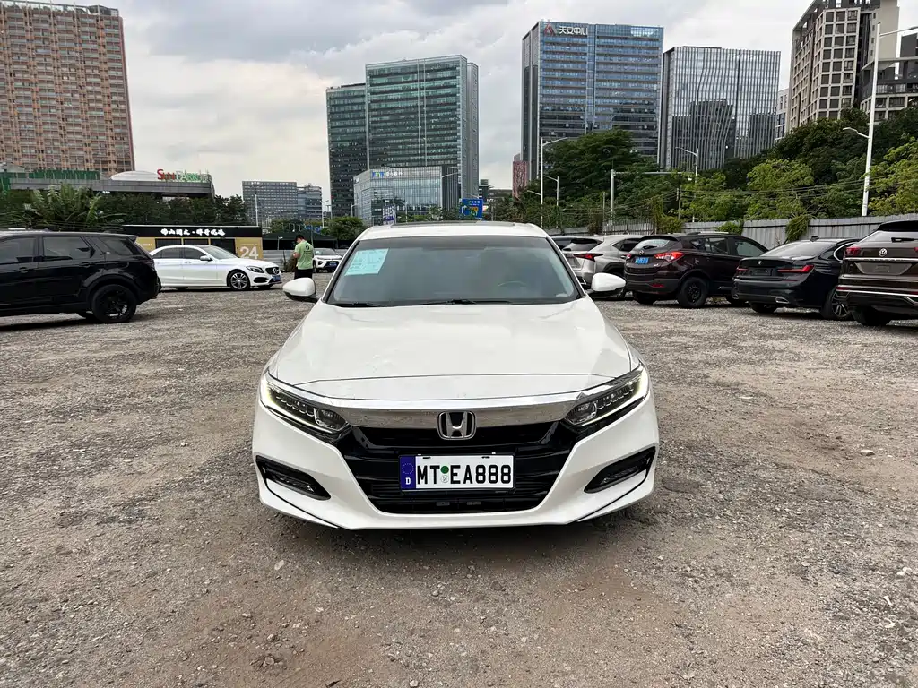 Honda Accord 2021 — фото 1