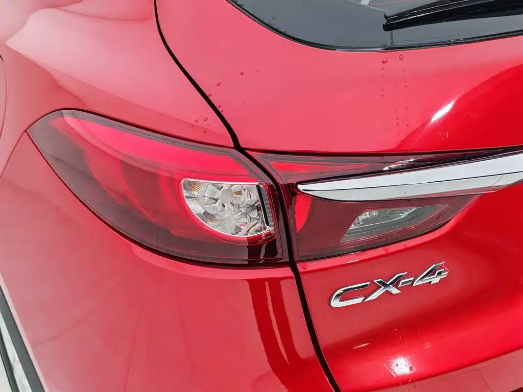 Mazda CX-4 2019 — фото 15
