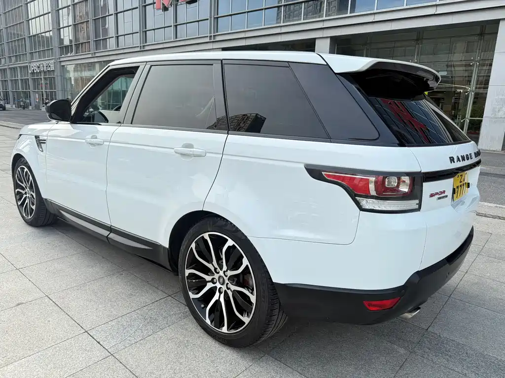 Land Rover Sport 2016 — фото 10