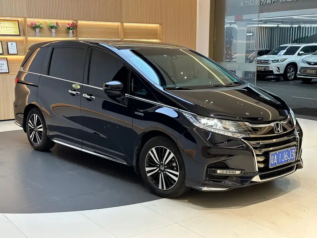 Honda Odyssey 2019 — фото 3
