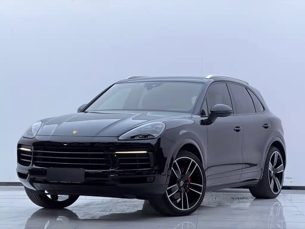 Porsche Cayenne 2019 — фото 1