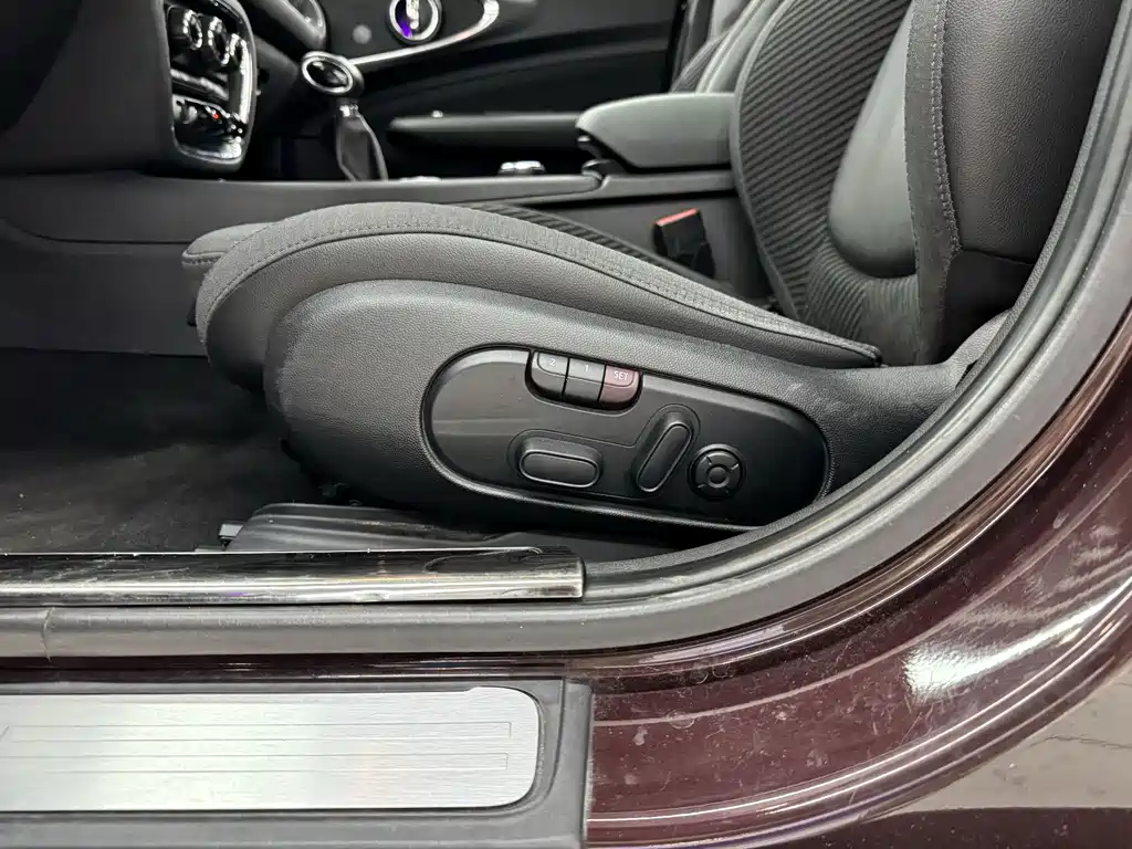MINI Clubman 2017 — фото 12
