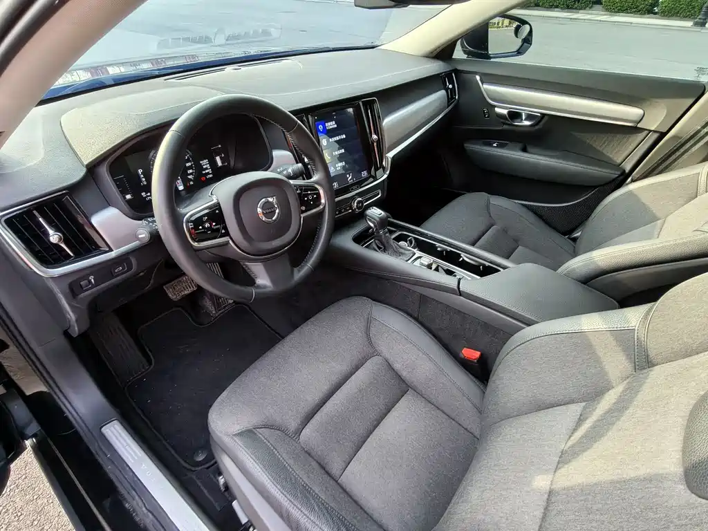 Volvo S90 2019 — фото 15