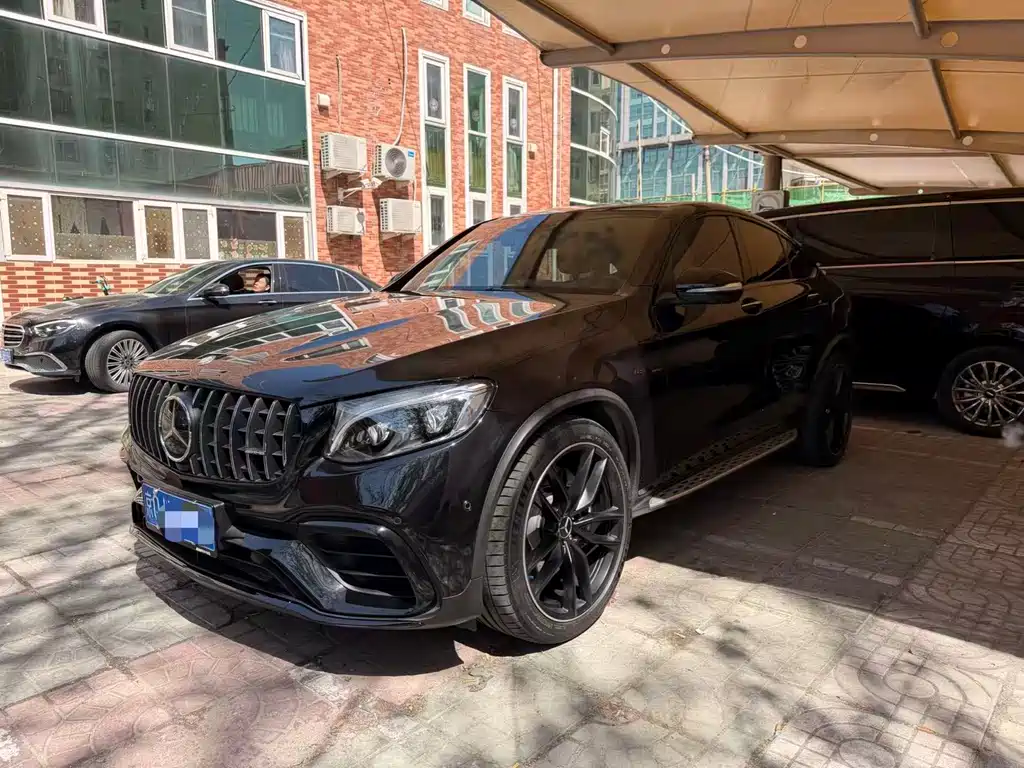 Mercedes-Benz GLC AMG 2019 — фото 1