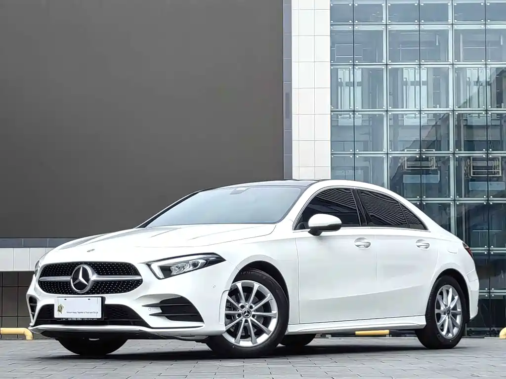 Mercedes-Benz A-Class 2021 — фото 1