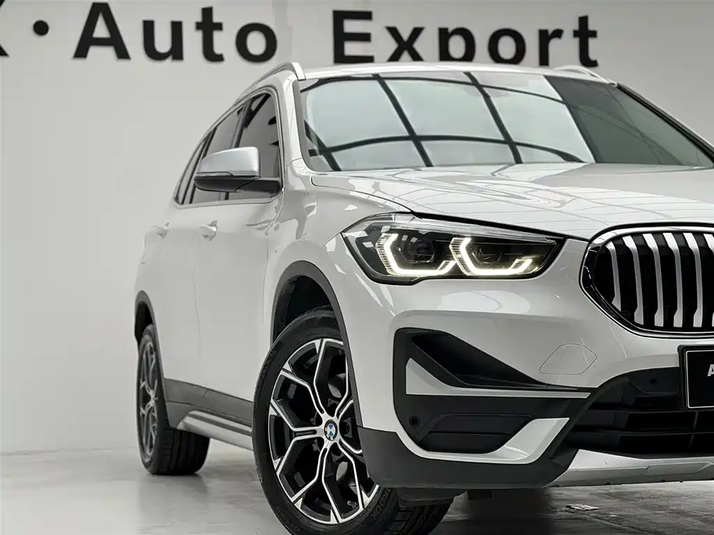 BMW X1 2022 — фото 4