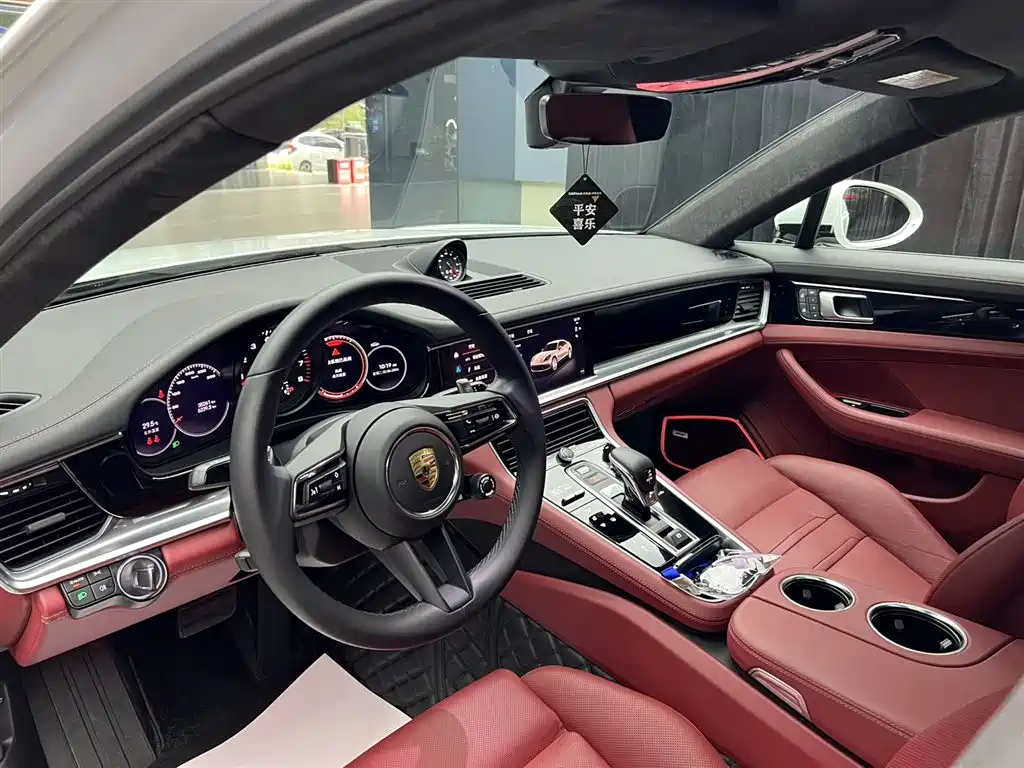 Porsche Panamera 2023 — фото 19