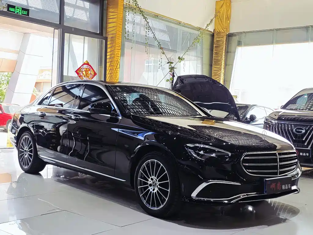 Mercedes-Benz E-Class 2021