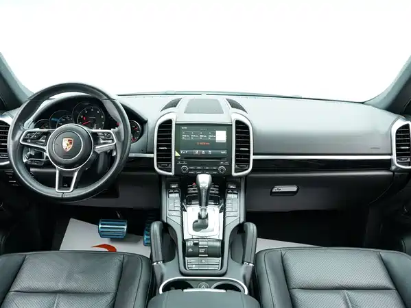 Porsche Cayenne 2016