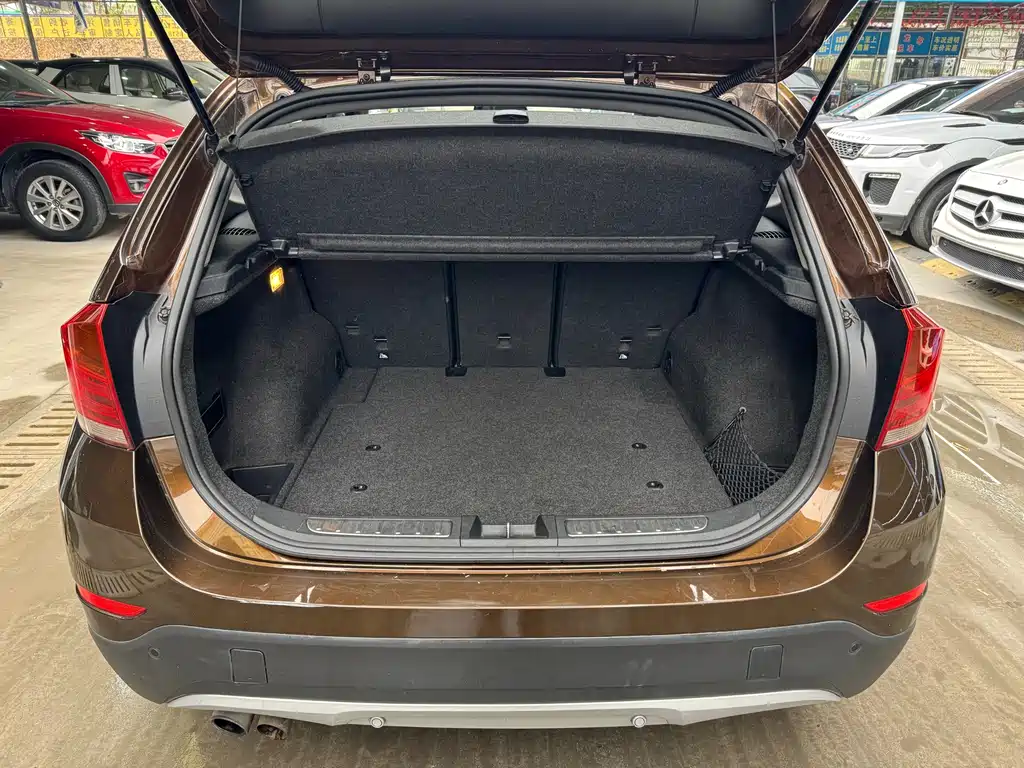 BMW X1 2015 — фото 13