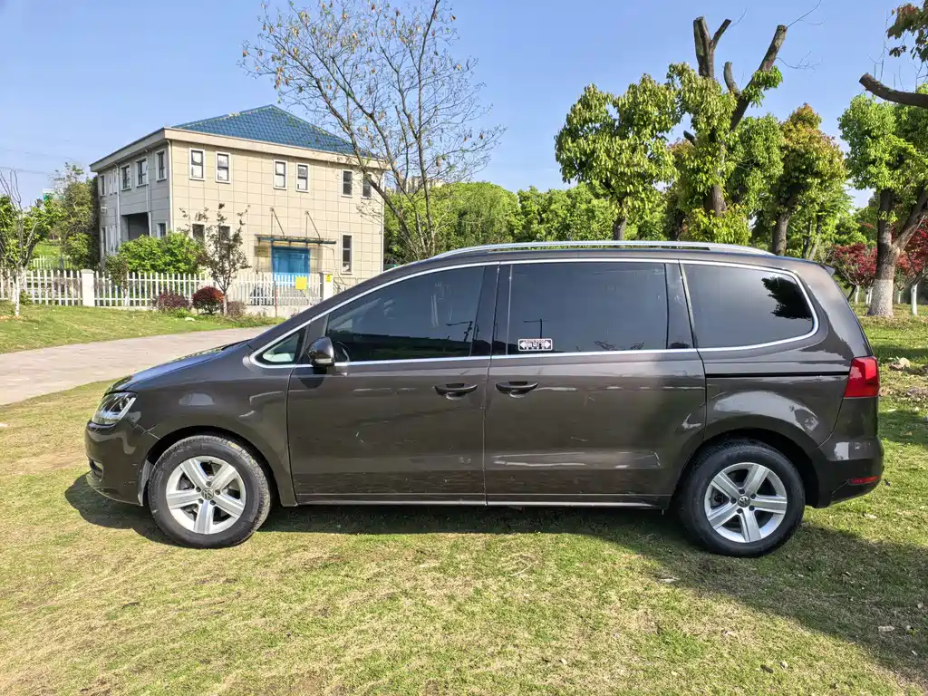 Volkswagen Sharan 2015 — фото 4