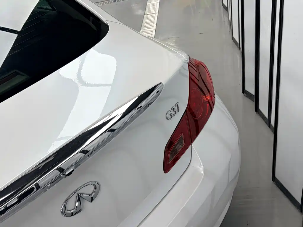 Infiniti G 2009