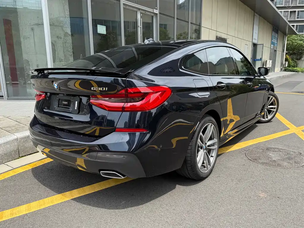 BMW 6 Series GT 2018 — фото 2