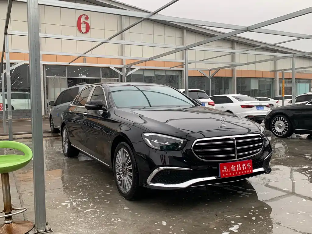 Mercedes-Benz E-Class 2023 — фото 3