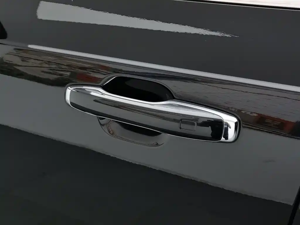 Volvo XC90 2023 — фото 18