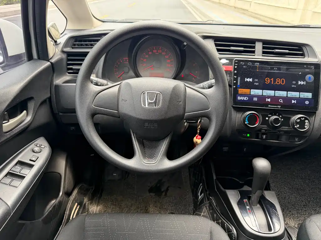 Honda Fit 2015 — фото 9