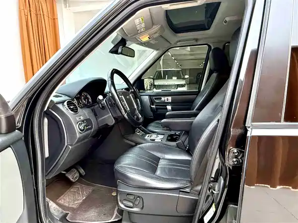 Land Rover Discovery 2014
