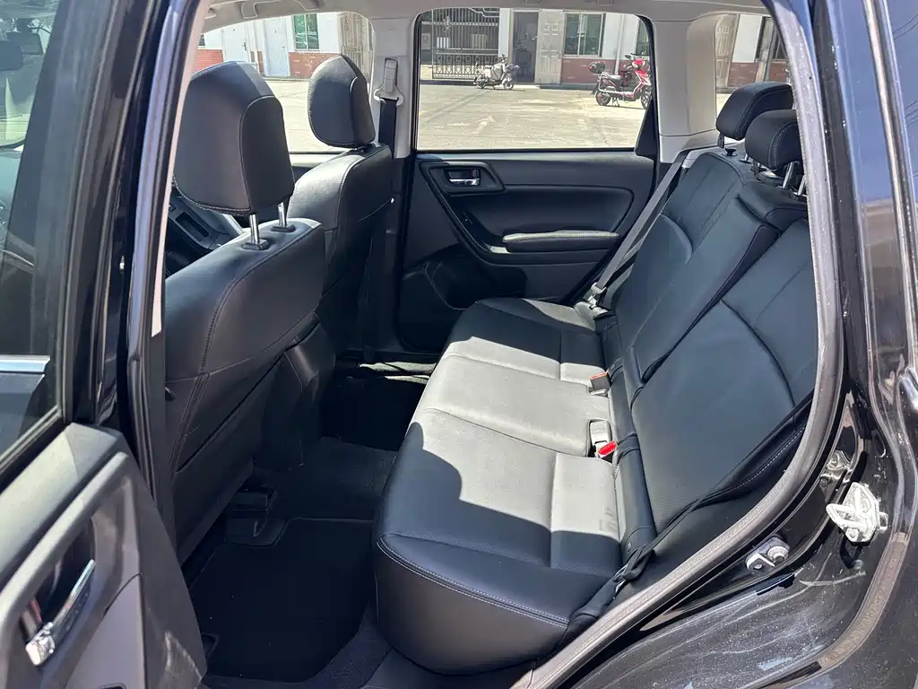 Subaru Forester 2015 — фото 19