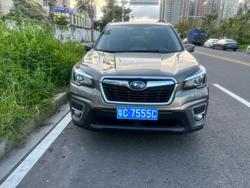 Subaru Forester 2020 — фото 2