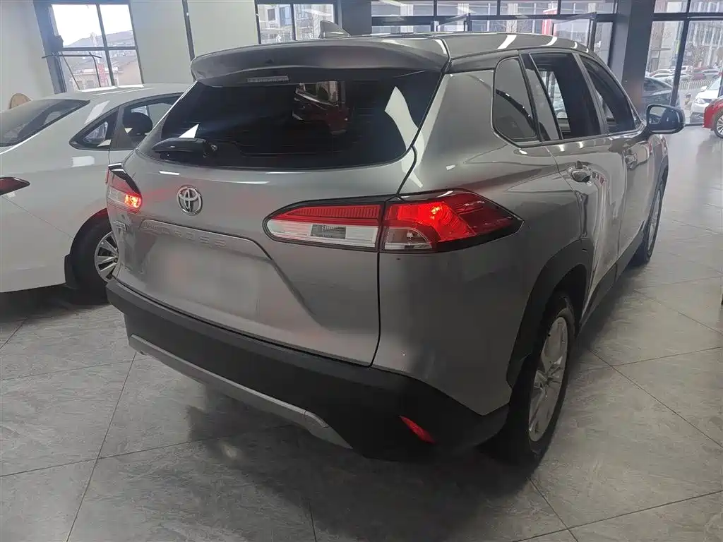 Toyota Corolla Cross 2022 — фото 5