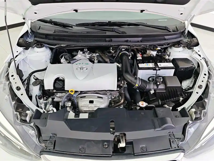 Toyota Yaris L 2020 — фото 10