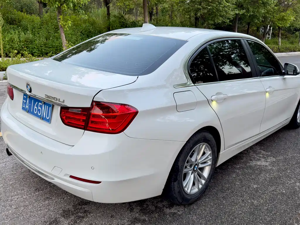 BMW 3 Series 2015 — фото 14